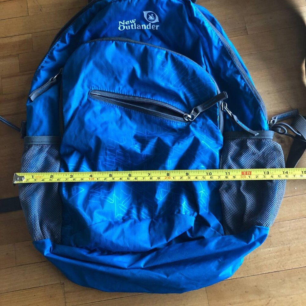 New Outlander Super Lightweight Backpack Blue Out… - image 6